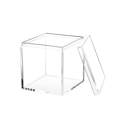 China Large Modern Stylish Acrylic Clear Cube Candy Boxes Elegant Boxed With Lid Acrylic Christmas/Wedding Candy Gift Box for sale