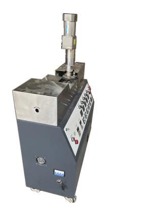 China Áreas de controle Mini Lab Extruder da temperatura do OEM 5 1.5kg/H à venda