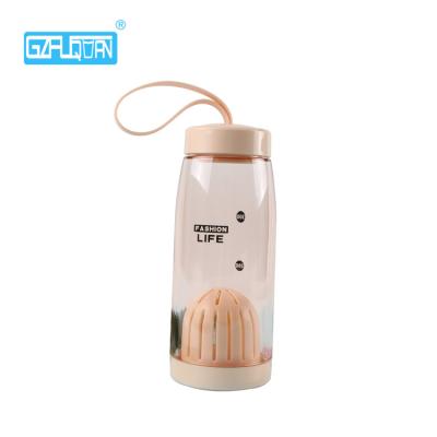 China New Style Stocked Hali Fruit Cute Plastic Water Bottle With Lid for sale