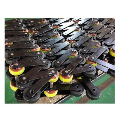 China Modern Toshiba Escalator Step Chain 133.33*70*25 / *35*14.63 for sale