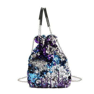 China 2018 Hot Sale Softback Amazon Mermaid Sequin Drawstring Bucket Bag Reversible Bursting Beach Shoulder Bag for sale