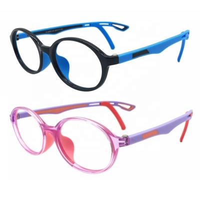 China Bendable and Durable TR90 Drop Boat Combined Silicone Bendable Dual Colors Durable Oval Glasses Frame with Non-Slip Hook for Geens 8901 for sale