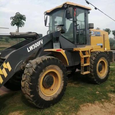 China Farms Low Price Used Wheel Loader LW300FV For Sale Construction Machinery Second Hand Loader Free Shipping for sale