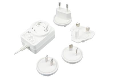 China Universal 30W auswechselbarer Stecker-Power-Adapter mit OCP/OVP-Schutz zu verkaufen