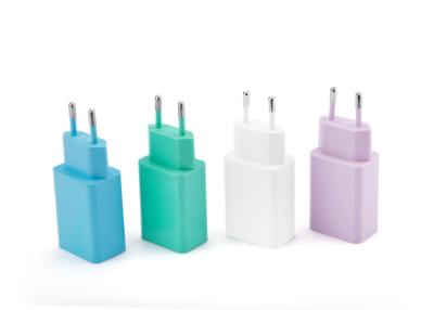 China Energy Efficient Lightweight USB Power Adapter Compact Design for Global Use - 90g for sale