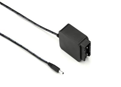 China Adaptador de entrada múltiple de corriente acústica 1A conexión de corriente continua 100-240V 2.1*5.5 Jack 15W máximo en venta