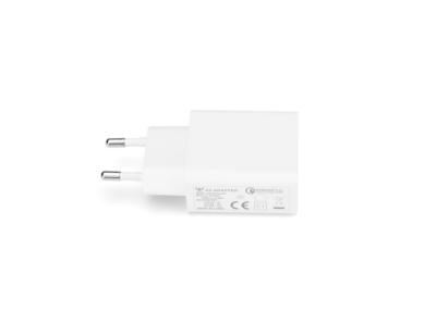 Chine Adaptateur d'alimentation à port USB monté sur le mur de la classe d'énergie VI EU SAA CCC Plug 0.3W MAX Adaptateur d'alimentation en veille à vendre