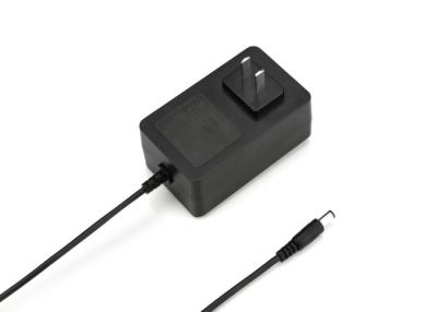 China AC-DC-Power-Adapter Universeller Stecker Weiß Schwarzer Fall AU Stecker Drahtloses Update zu verkaufen