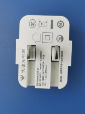 China Compacto 1.5A carregamento rápido carregador de parede USB adaptador de energia USB leve à venda