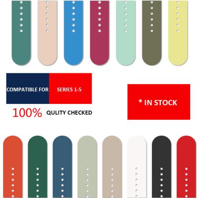 China Hot Sales Amazon ALLOY Watch Strap Smart Watch Bands hw22 38/40/42 mm Straps For T500 T800 T900 W26 W46 F35 F20 Silicone Watches Te koop