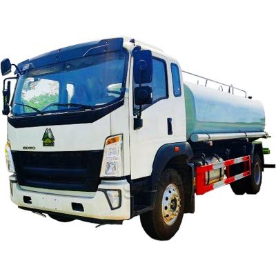 China New high quality HOWO road cleaning 4*2 small water tank truck for sale for sale