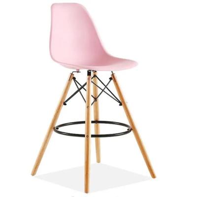 China Victorian Factory Modern Custom Plus Wooden Legs Large PP Colored Seats Bar Chairs for sale