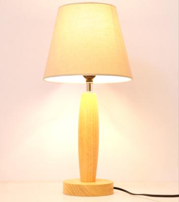 China ODM Service Offered 12 Years Experience Modern Fashion 60w Indoor Table Lamp for sale