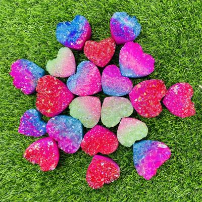 China Europe Hot Sale Wholesale Various Colors Healing Angel Aura Crystal Cluster Heart Statue Decor for sale