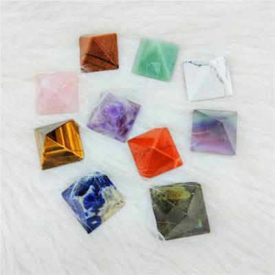 China Wholesale Pyramid Healing Rose Quartz High Quality Crystal from Europe 3 cm for gift for sale