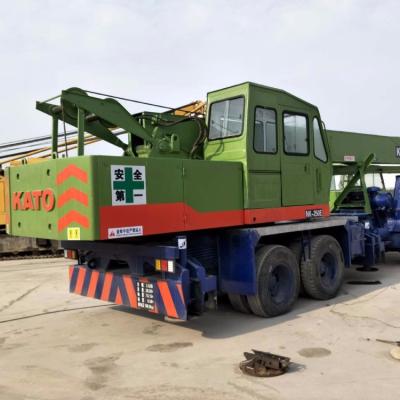 China TRUCK CRANE Japan used tadano crane/used KATO 25ton truck crane, KATO NK250E 4 boom Japan made truck/kato truck mountain crane nk200 crane for sale