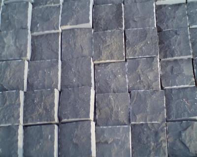 China Modern Outdoor Black Granite Interlock Gray Granite Border Paving Paver Flat Stone for sale