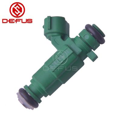 China DEFUS Auto Parts Fuel Injector For SENTRA B15 1.8L Injection Nozzle 0280156159 OEM Standard Size for sale