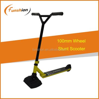 China PU Top End Freestyle Street Stunt Scooter With HIC Compression for sale