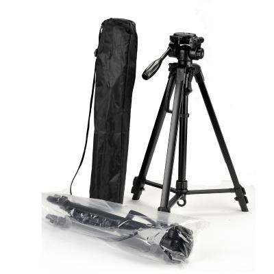 China Telescope Stand DIGIPOD tr472 5KG Loading Capacity Flexible Metal Tripod Camera Phone Liquid Head Tripod With Bag for sale