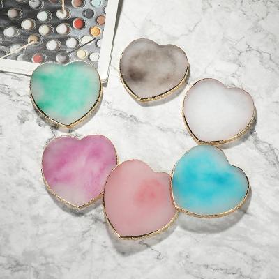 China New Border Love Nail Photo Heart Shaped Props Use Bracket Like Weave Show Board Manicure Palette Agate YY-003 for sale