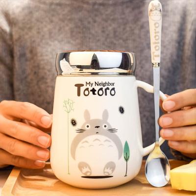 China Lovely Large Capacity Cartoon Totoro Lover Disposable Ceramic Creative Coffee Mug With Lid And Spoon Desktop Water Tea Coffee Mug for sale