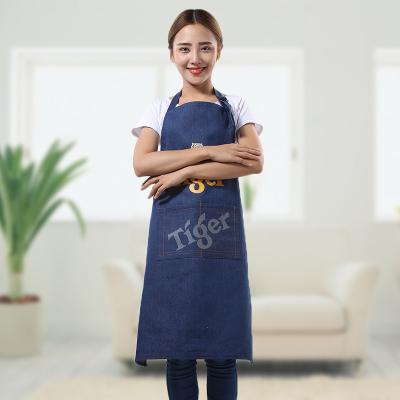 China Vintage Advertising Hairdresser Apron High Quality Durable Custom Cotton Denim Adjustable Bartender Fun Apron Men for sale