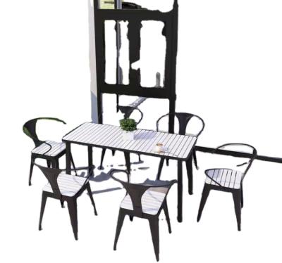 China Durable American outdoor tables and chairs iron combinap yard btion wood plastic anti-corrosion cafe for sale