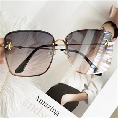 China 2021 Big Reference Picture Women Retro Vintage Sun Glasses Eyewear Shades Sunglasses Eyewear Luxury Brand Oversized Rimless for sale