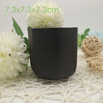 China OEM Decoration Candle Jar Ships Custom Glossy Black Empty Container Home Ceramic Candle Jar Factory for sale