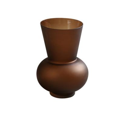 China Mid Century Modern Flower Glass Vases 2021 Cramic Vases in Modern Handmade Brown Vase for sale