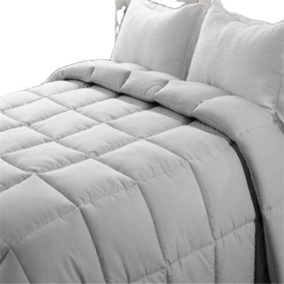 China Lightweight Skin Friendly White Polyester 7 Piece Queen Down Comforter Set for sale