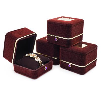 China New Red Velvet Jewelry Boxes Diamond Push Lock Closure Jewelry Boxes Custom Wholesale Hand Made/Mature Workmanship for sale