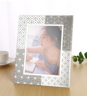 China Simplicity New Style Diamond Wedding Picture Frame Modern Crystal Wedding Children's Glass Picture Frames 6x8 8x10 4x6 for sale