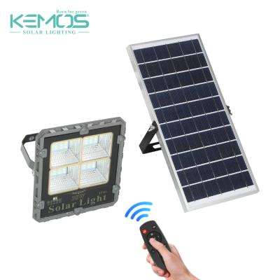 China Outdoor Waterproof IP65 Smart Light Control 30W 60W 100W 200W 300W Garden Led Solar Flood Lamp for sale