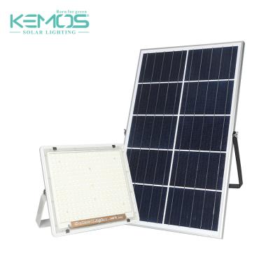 China Garden Factory Sales IP66 100W 200W 300W Outdoor Waterproof Remote Control Solar Led Flood Lamp for sale