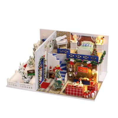 China Diying for WCT008 Children Kids Diy Christmas Wooden House Set for Children Playing and Diy on Christmas Holiday Pass CE, EN71 and ASTM CERT for sale