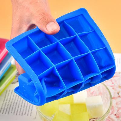 China Sustainable 24pcs Silicone Ice Cube Trays Silicone Ice Mold Ice Cube Tray With Lid for sale