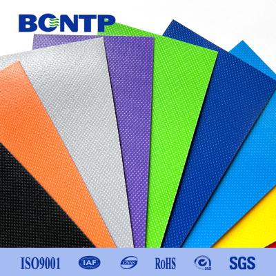 China Waterproof PVC Tarpaulin Rolling Tarp Anti-Uv 1000D 20x20 670g for sale