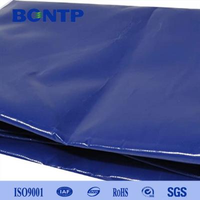 China Lona ULTRAVIOLETA de la lona PE del camión del PVC de la resistencia del remolque del OEM con laminado en venta