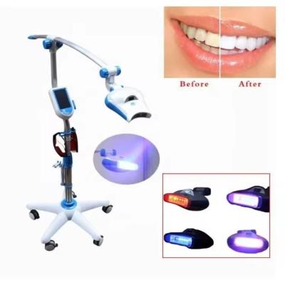 Chine Machine de blanchiment des dents à LED à écran tactile de 5 pouces avec technologie de lumière froide à vendre