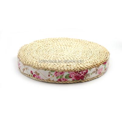 China 2022 Wholesale Round Anti-static Straw Seat Pad, Japanese Style Handmade Floor Ottoman For Party Living Room Bay Window for sale