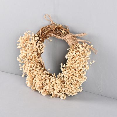 China Garland Autumn Flower Front Door Decoration Gypsophila Non-Toxic Non-Toxic Babybreath Dry Wreaths for sale