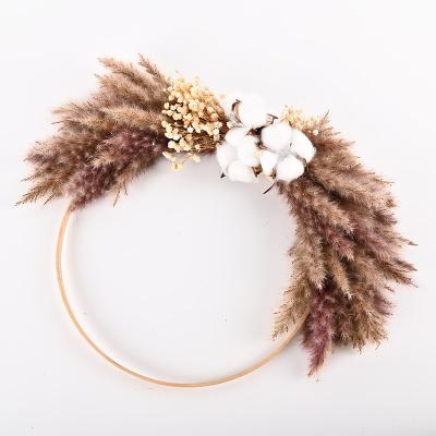 China Wholesale Natural Touch Touch Dried Flowers Natural Eternal Preserved Flowers Arc-Tied Reed Garland Dried for sale