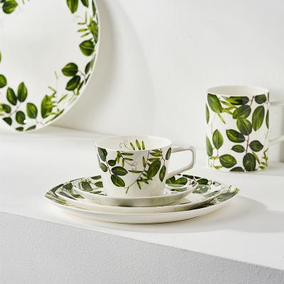 China Sustainable Wholesale Restaurant Dinnerware Set Porcelain Salad Bowls Sets Tableware Leaf Pattern Ceramic Dinner Set for sale