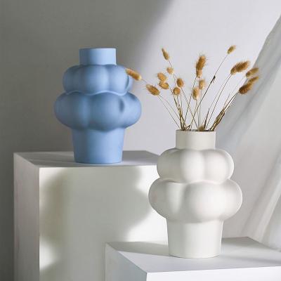 China Nordic Statistical Vase Art Ornaments Unique Plant Tall Flower Vase Minimalism Ceramic Ware Vases For Villa Hotel Decoration for sale