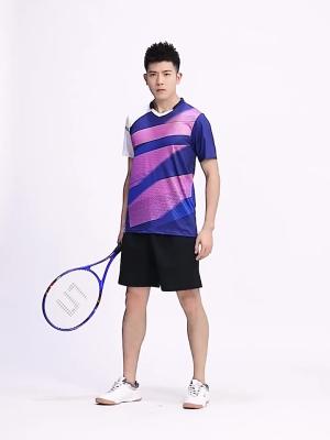 China Los deportes cortos de la moda de la manga del cuello redondo de secado rápido de los hombres y de las mujeres visten la ropa de deportes del entrenamiento de la competencia en venta