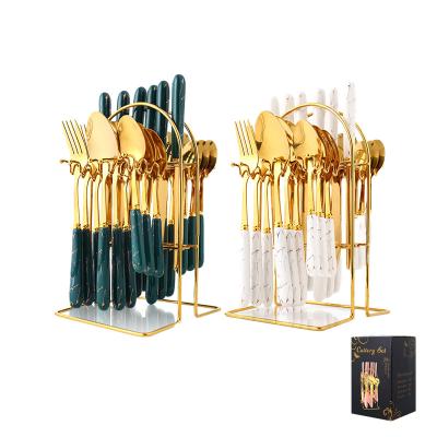 China Viable Wholesale Luxury Royal Design Spoon Fork Knife Flatware Gift Set Hotel Restaurant Stainless Steel Gold Cutlery Set With Gift Box for sale