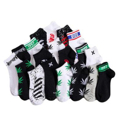 China Mens Summer QUICK DRY Cheap Cotton Knocks Down HipHop Maple Leaf Sports Basketball Thin Short Socks for sale