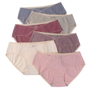 China Antibacterial Prenatal Postpartum Cotton Briefs Low Rise Lady Women's Seamless V' S Pregnant Underwear Maternity Panties for sale